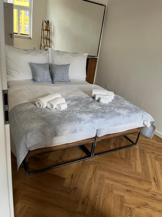 Apartmany Male Namesti, Броумов Экстерьер фото