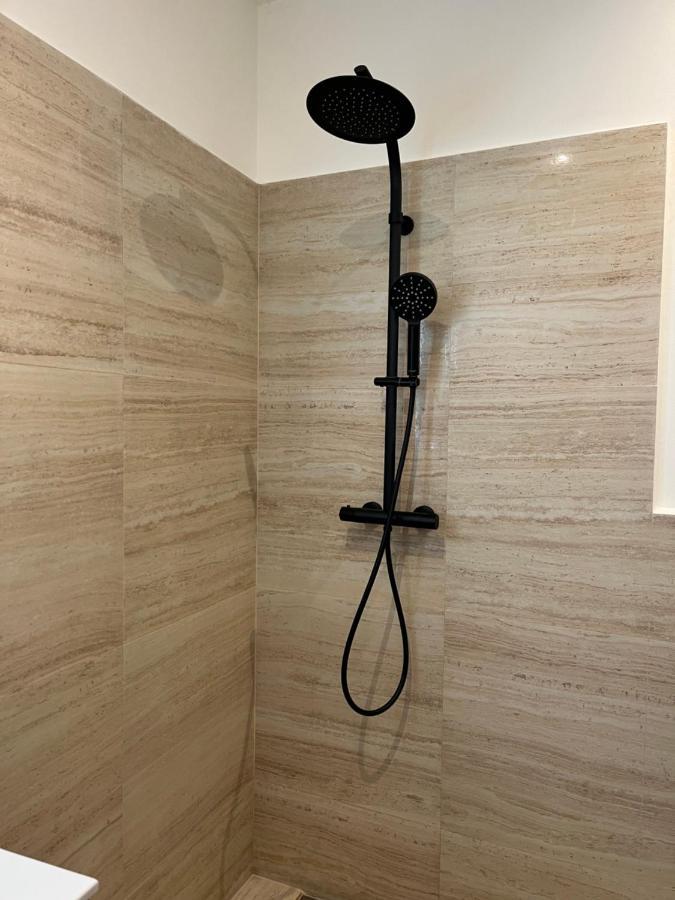 Apartmany Male Namesti, Броумов Экстерьер фото