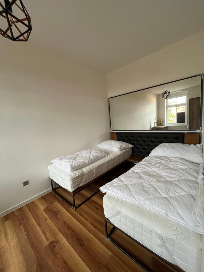 Apartmany Male Namesti, Броумов Экстерьер фото