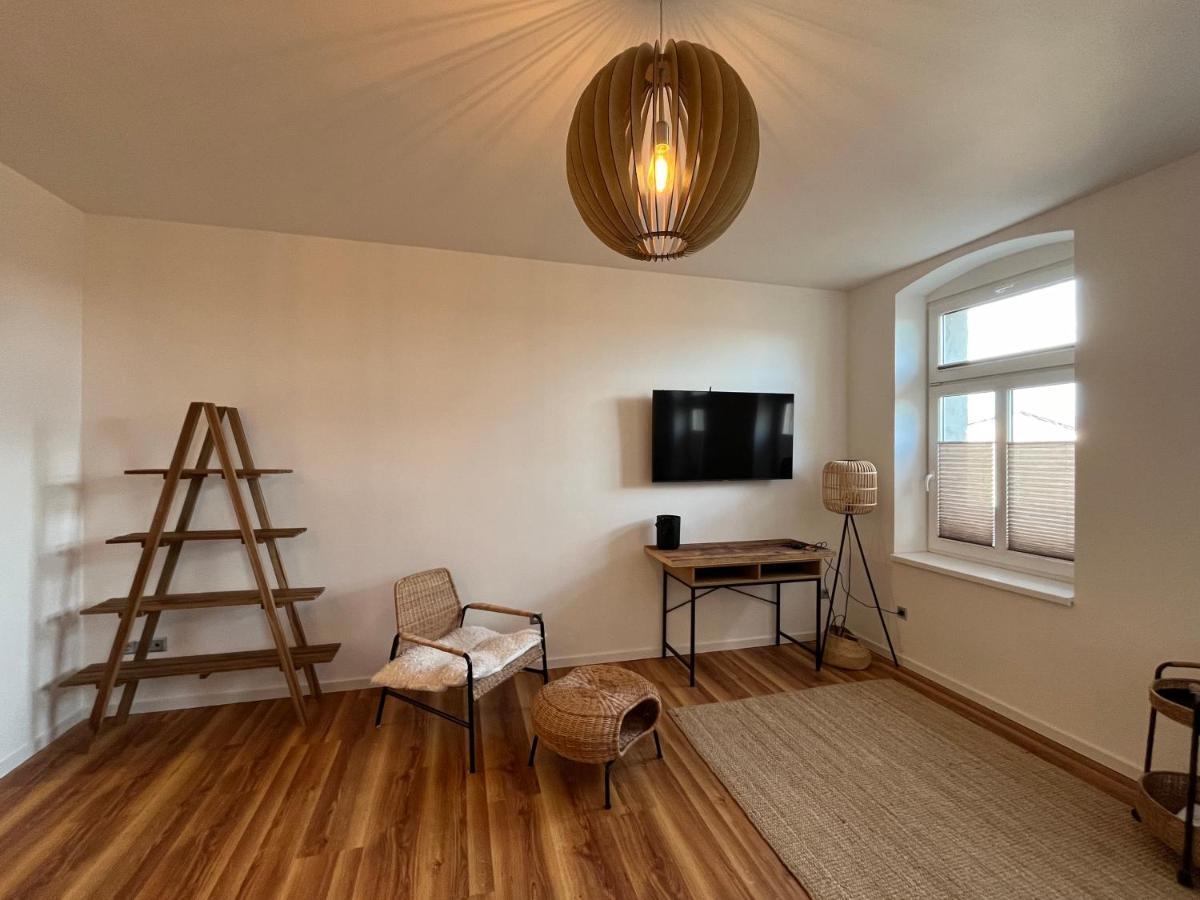 Apartmany Male Namesti, Броумов Экстерьер фото