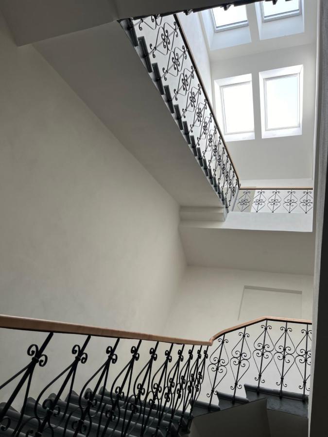 Apartmany Male Namesti, Броумов Экстерьер фото