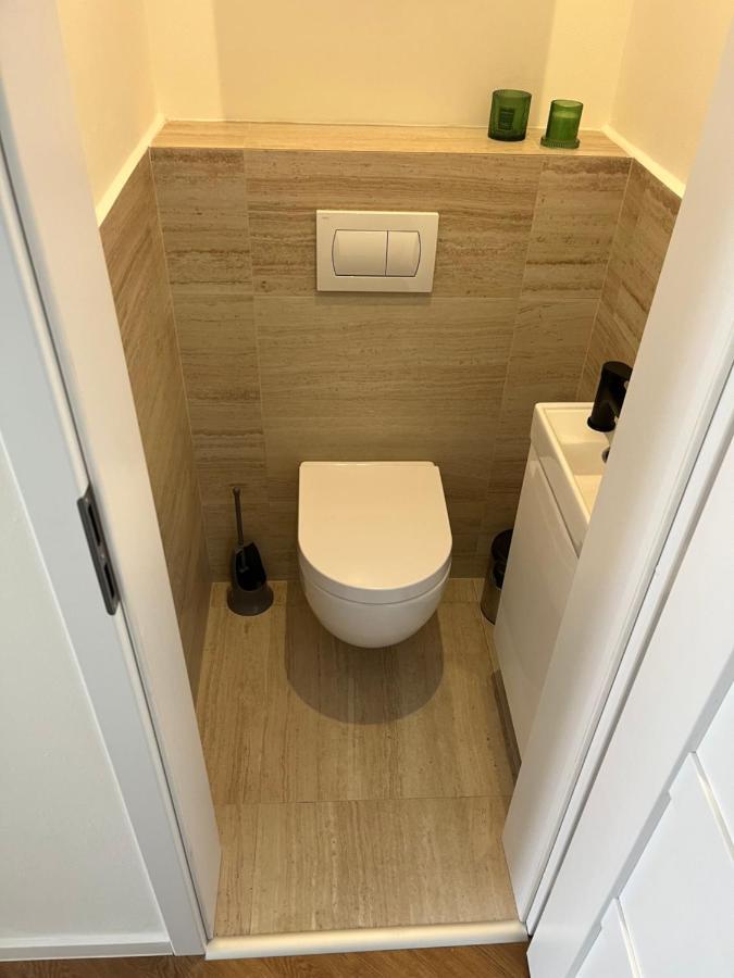 Apartmany Male Namesti, Броумов Экстерьер фото