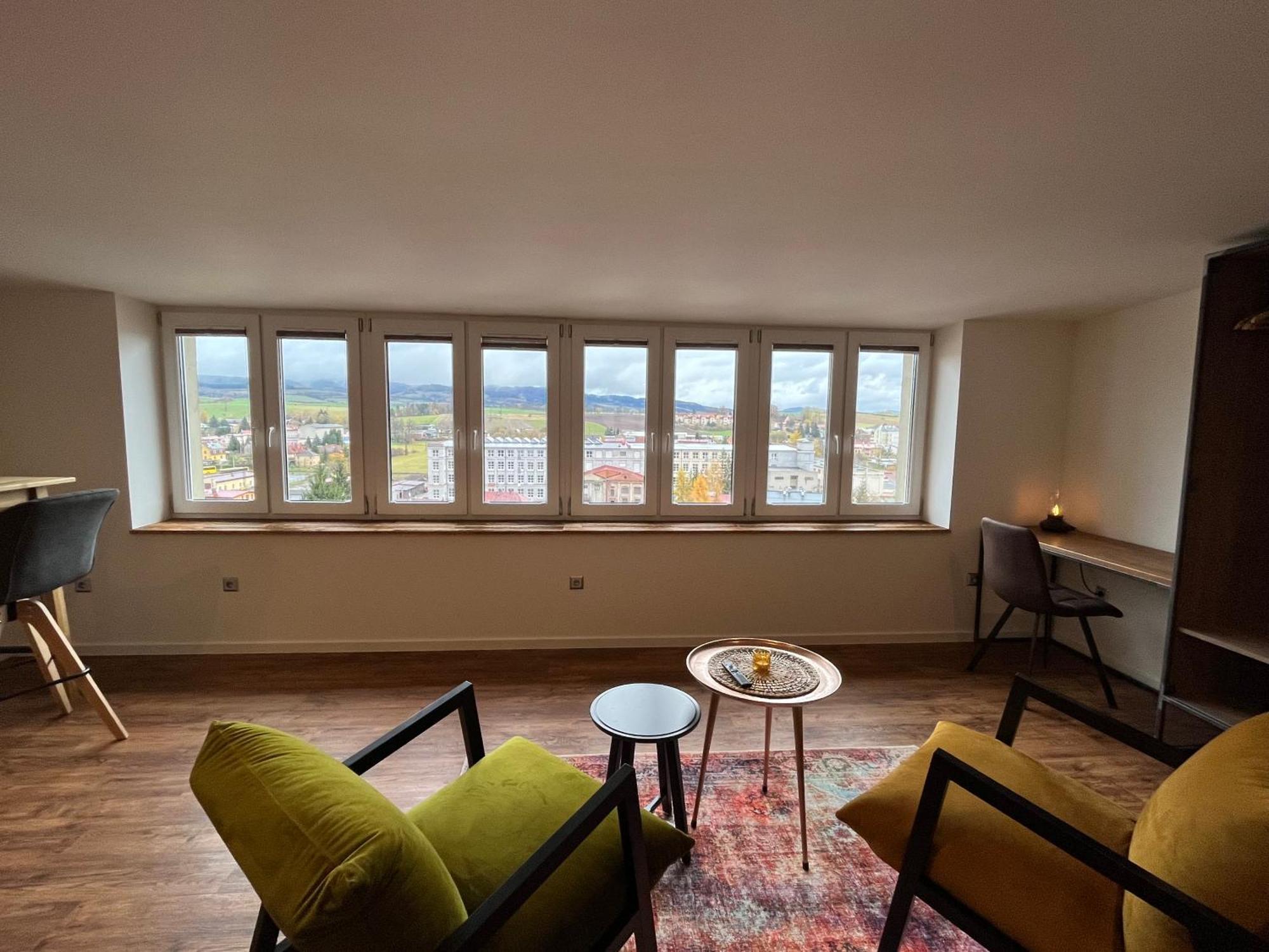 Apartmany Male Namesti, Броумов Экстерьер фото