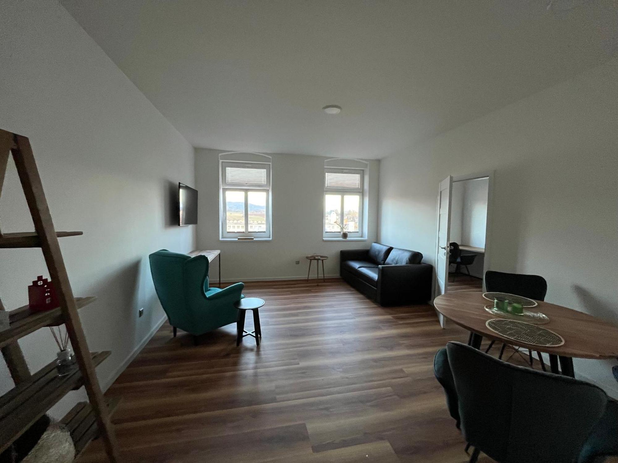 Apartmany Male Namesti, Броумов Экстерьер фото