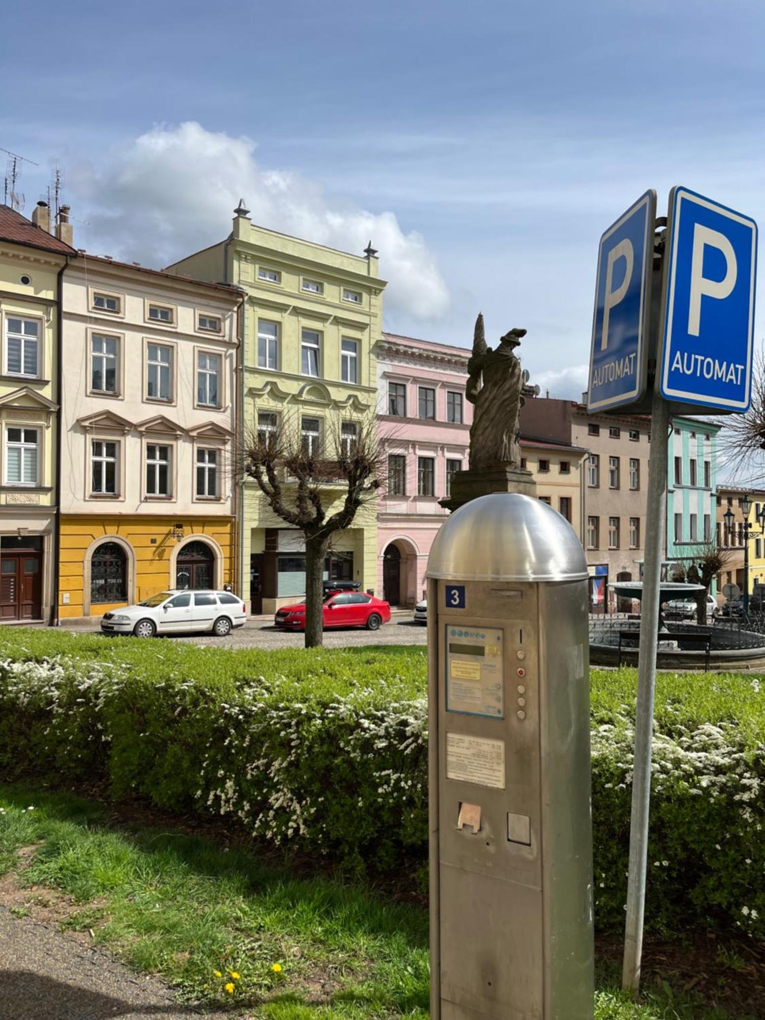 Apartmany Male Namesti, Броумов Экстерьер фото